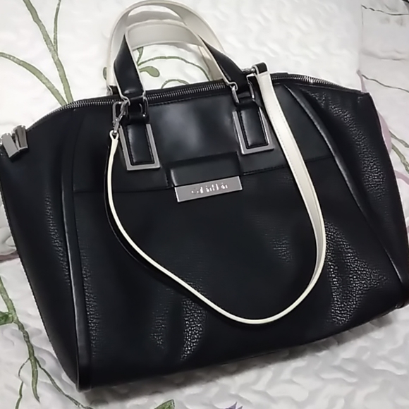 Handbag - Picture 2 of 2